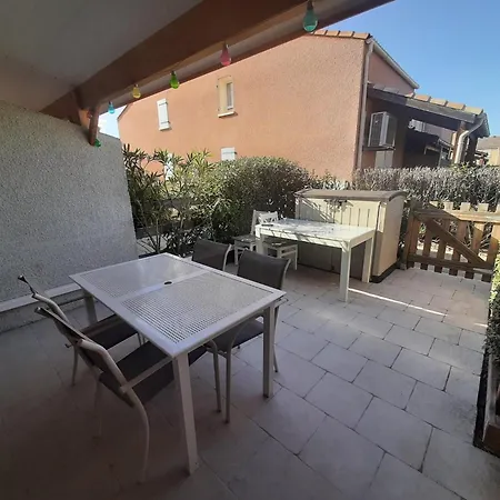 Vakantiehuis Pavillon 5 Pers Avec Clim Et Terrasse En Avec Piscine - Fr-1-781-85 Vendres