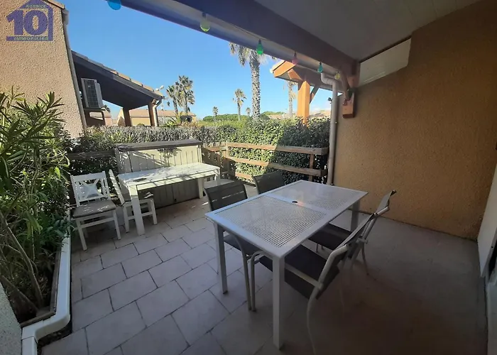 Holiday home Pavillon 5 Pers Avec Clim Et Terrasse En Avec Piscine - Fr-1-781-85 *